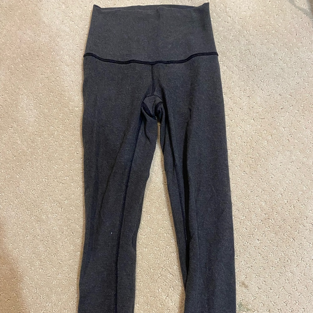 Lululemon Grey 25” Leggings Size 2